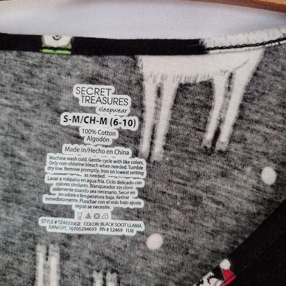 Secret Treasures sleep shirt - Picture 3 of 5